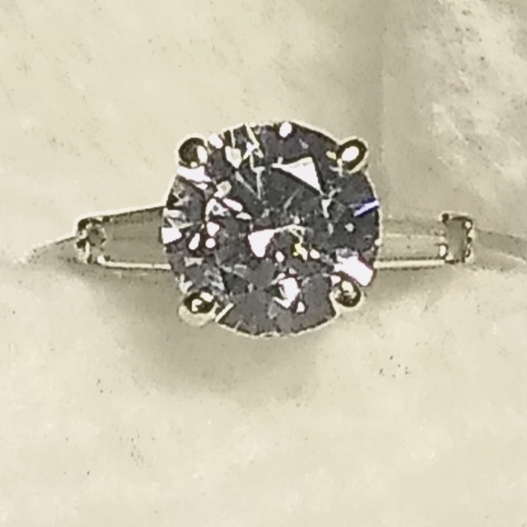 14KT Solid White Gold Round CZ Brilliant Solitaire Engagement Ring - Picture 4 of 6